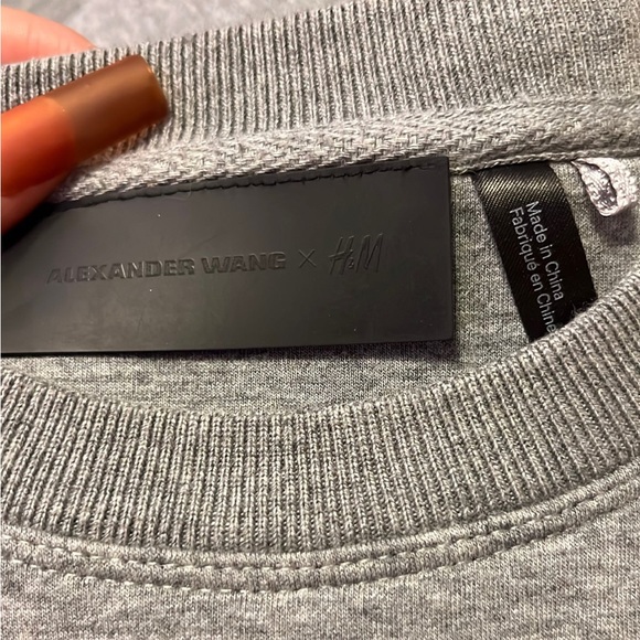 ALEXANDER WANG X H&M COLLAB SCUBA GREY CROPPED CREWNECK SWEATER - Picture 6 of 6
